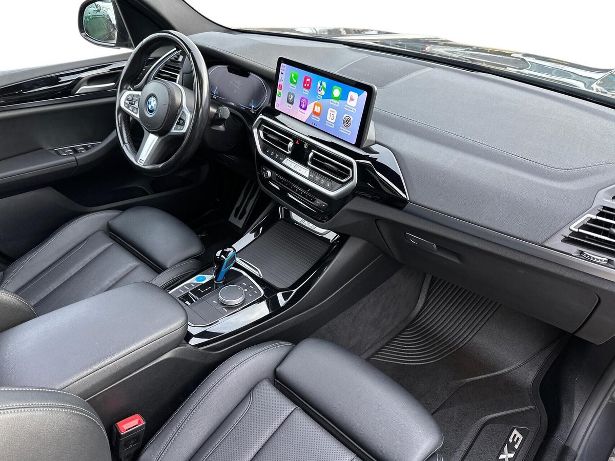 BMW iX3 Charged M-Sport billede 10