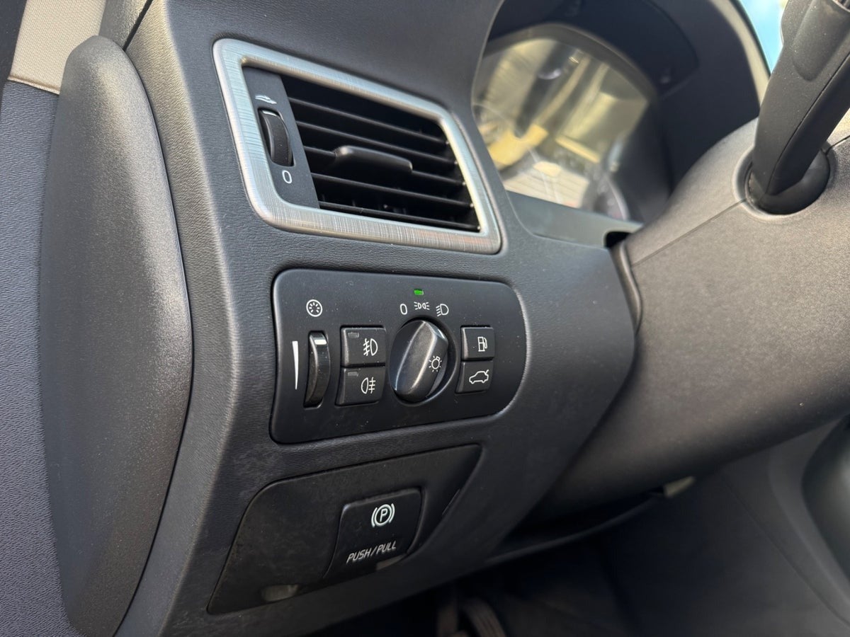 Volvo V70 T Momentum aut.