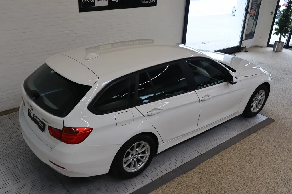 BMW 320i Touring