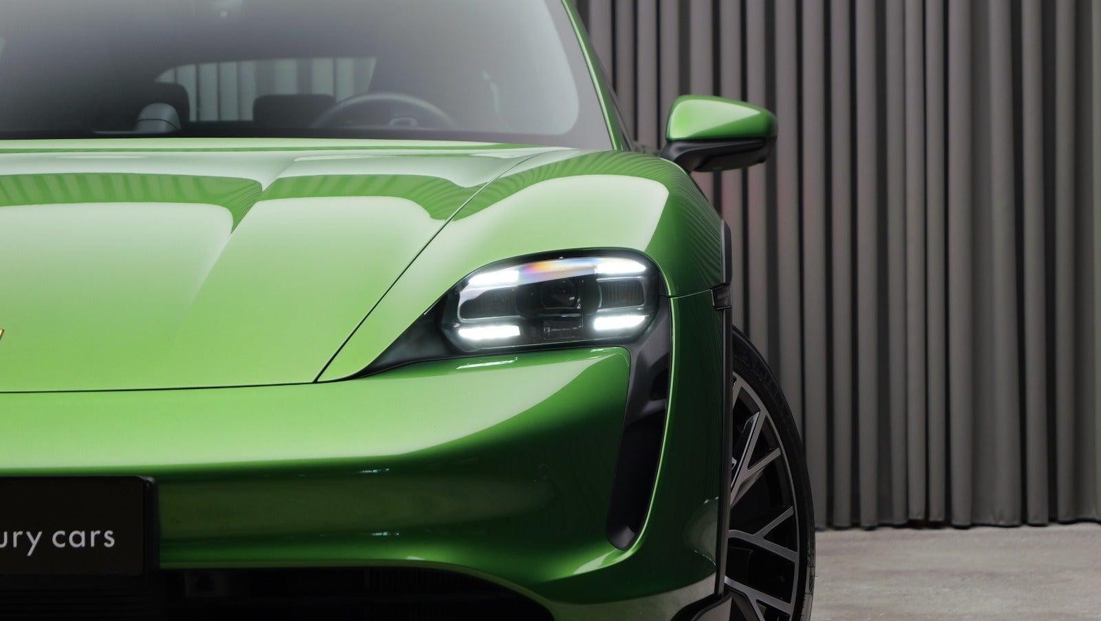 Porsche Taycan 4S Performance+ Cross Turismo