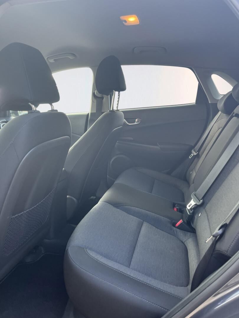 Hyundai Kona EV Essential
