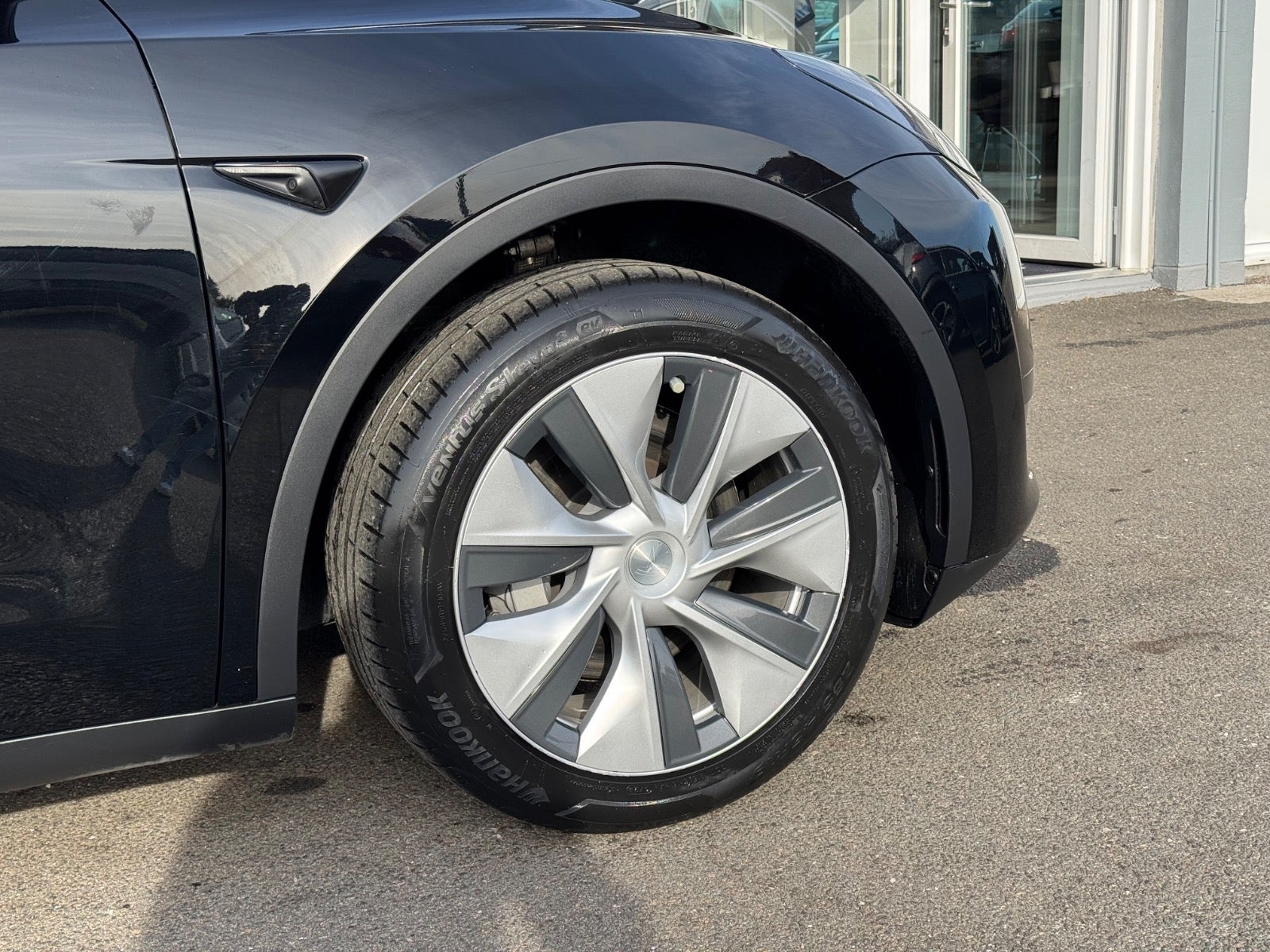 Billede af Tesla Model Y  RWD