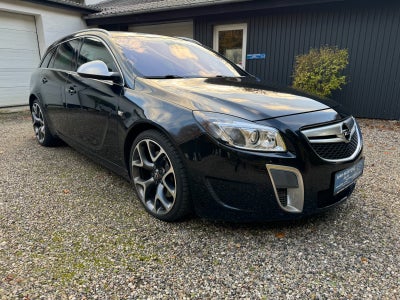 Opel Insignia 2,8 OPC Unlimited Sports Tourer 4x4 Benzin 4x4 4x4 modelår 2011 km 202000 Sortmetal tr