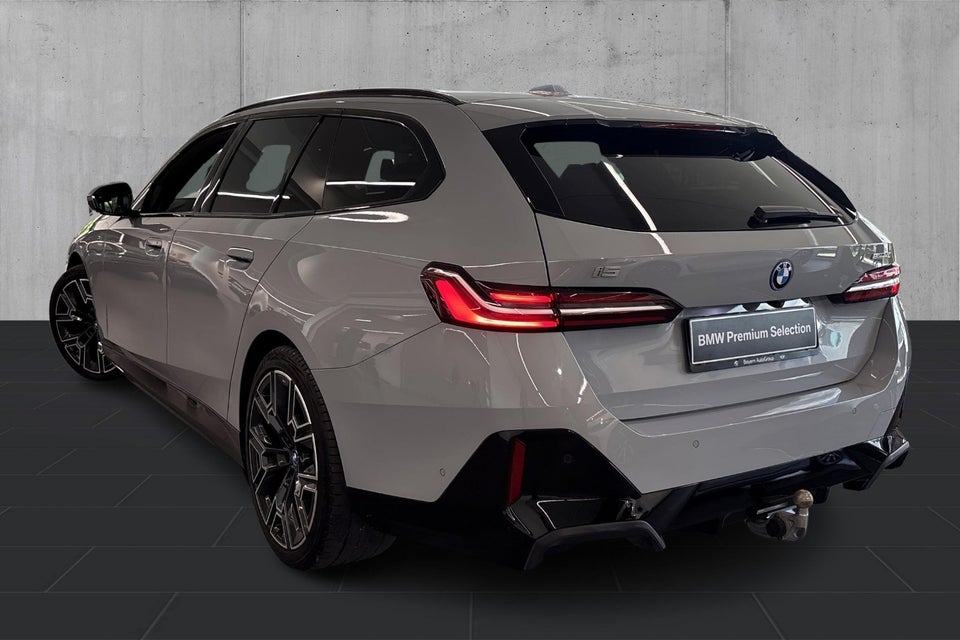 BMW i5 eDrive40 Touring M-Sport 2025