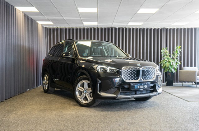 BMW iX1  eDrive20 X-Line