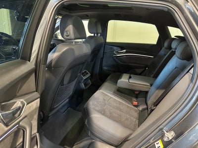 Audi e-tron S-line quattro