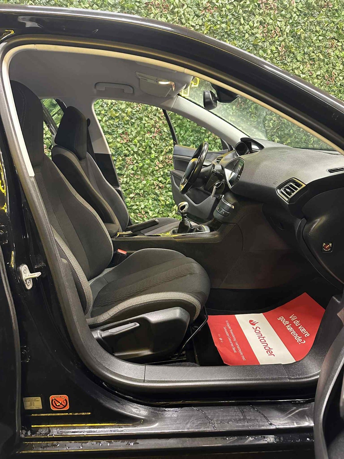 Billede af Peugeot 308 1,6 BlueHDi 120 Active Van