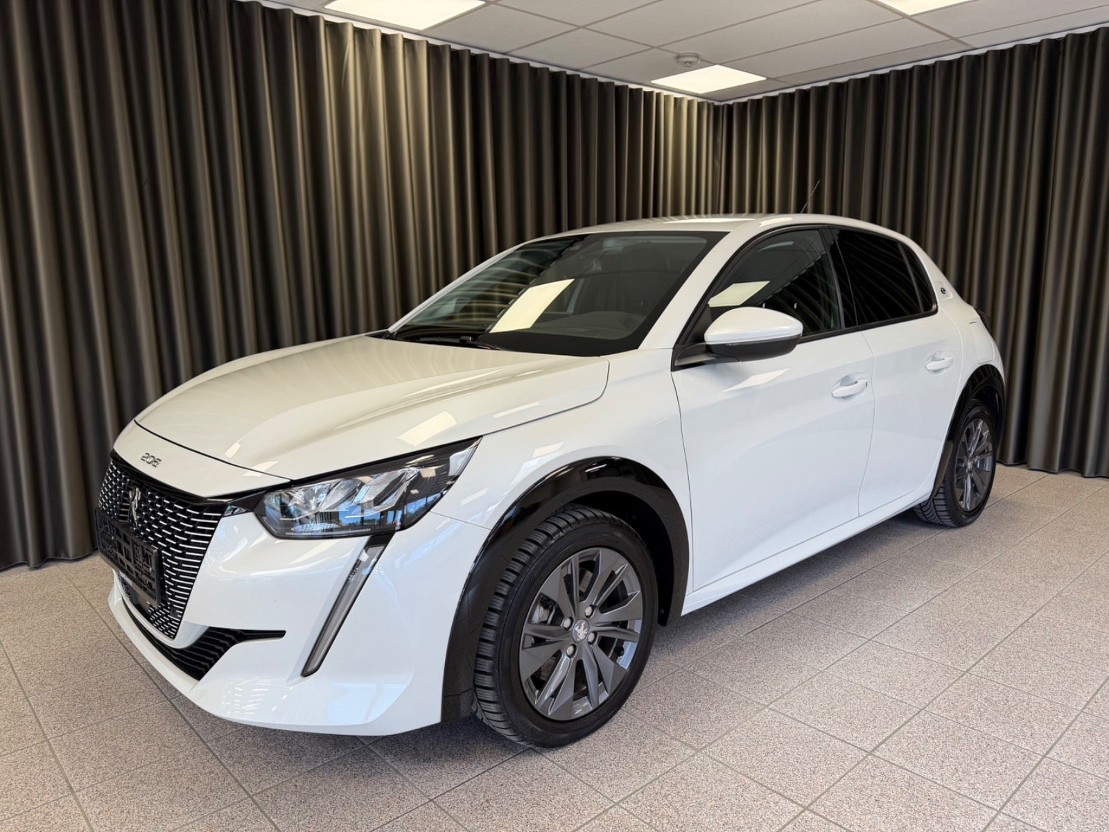 Peugeot e-208 Allure Pack