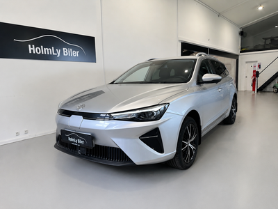 MG MG5 Luxury