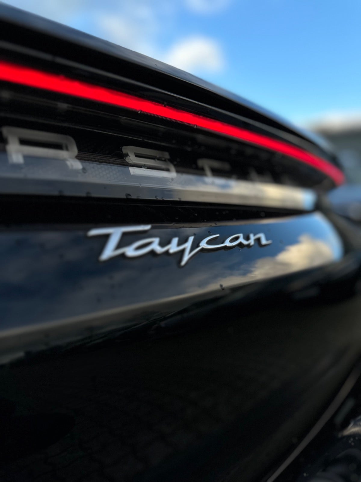 Porsche Taycan Performance+