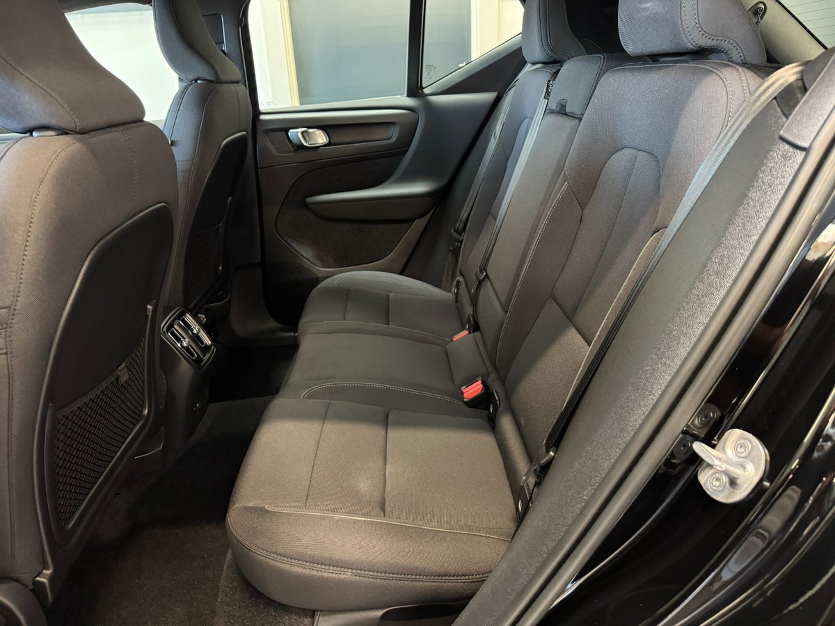 Volvo XC40 P6 ReCharge Core