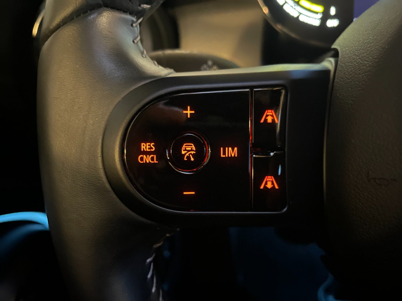 MINI Cooper SE Yours Trim