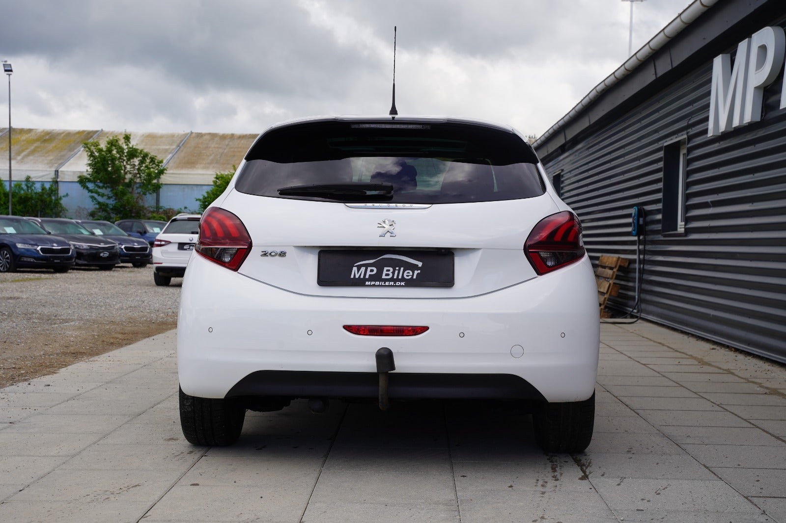 Billede af Peugeot 208 1,6 BlueHDi 100 Allure Sky