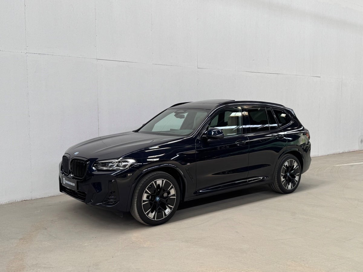 BMW iX3 Charged Plus M-Sport A