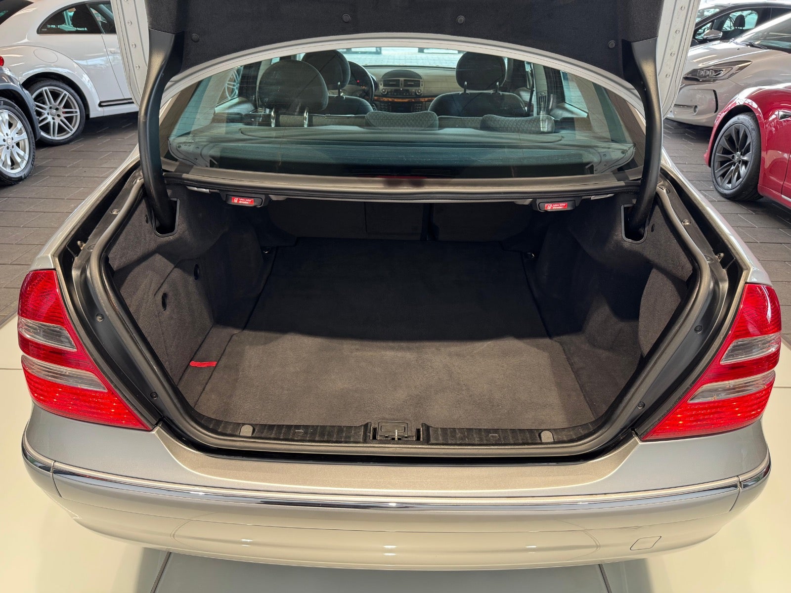 Billede af Mercedes E240 2,6 Elegance aut.