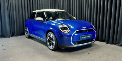 MINI Cooper E  Favoured Trim L 3d