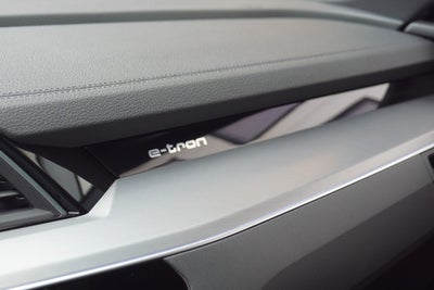 Audi e-tron S-line Sportback quattro