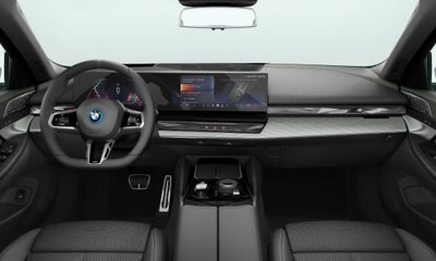 BMW i5 eDrive40 Touring Fully Charged M-Sport - 2