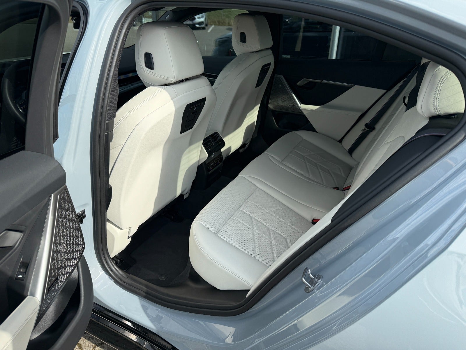 BMW i5 eDrive40 M-Sport Pro 4d - 19