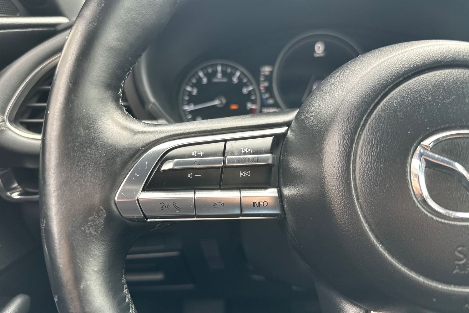 Billede af Mazda 3 2,0 e-SkyActiv-G 150 Sky aut.