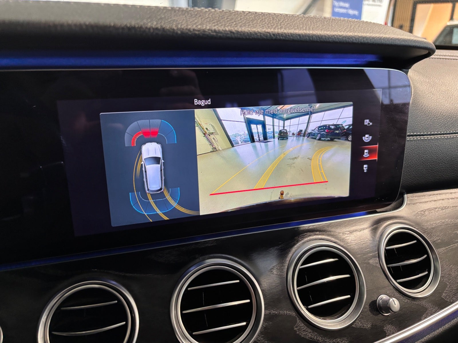 Mercedes E300 de, Billede 14