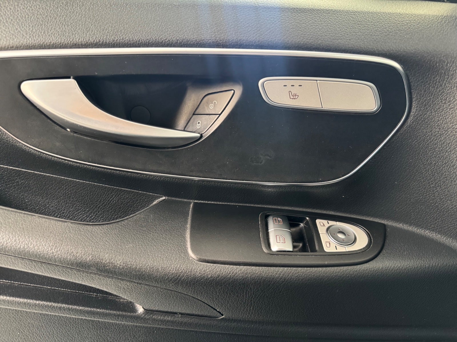 Billede af Mercedes Vito 119 2,0 CDi Kassevogn aut. L RWD