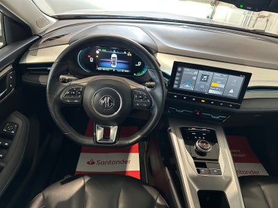 MG MG5 Luxury