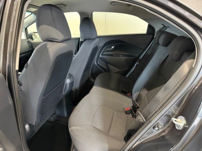 Kia Rio CVVT Premium