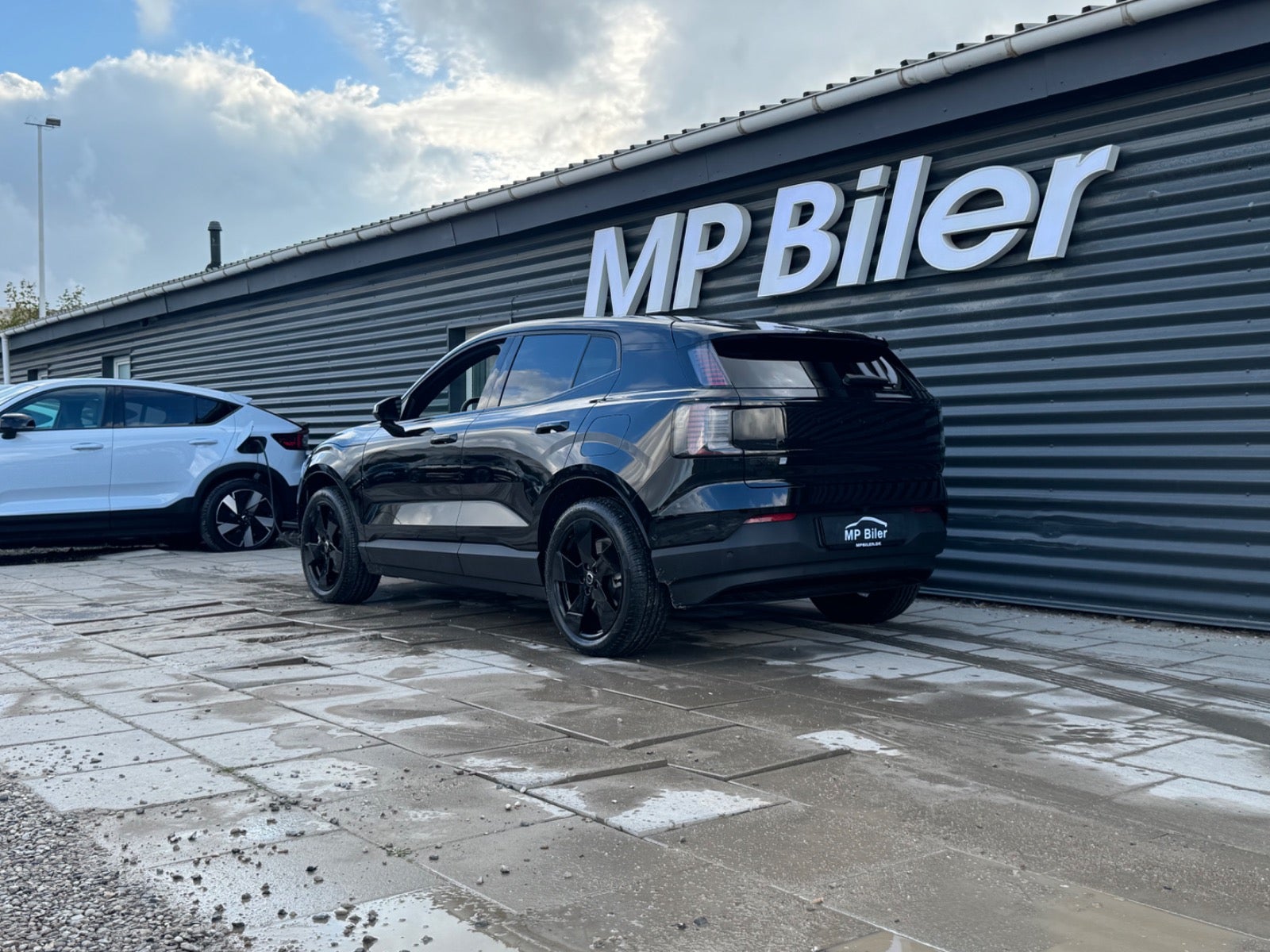 Billede af Volvo EX30 Extended Range Black Edition