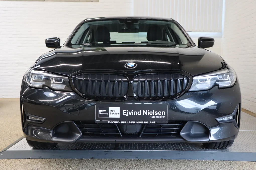 BMW 320d Sport Line aut.