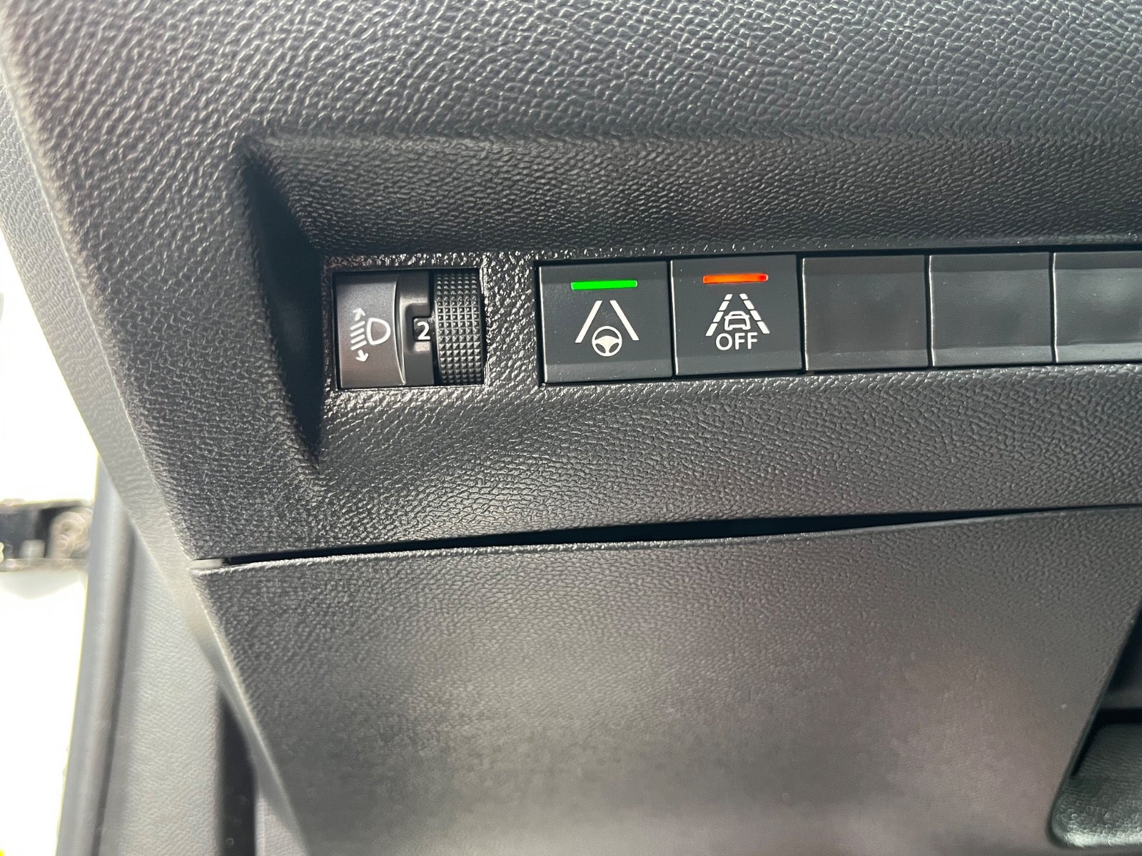 Billede af Peugeot 2008 1,2 PureTech 130 Allure EAT8