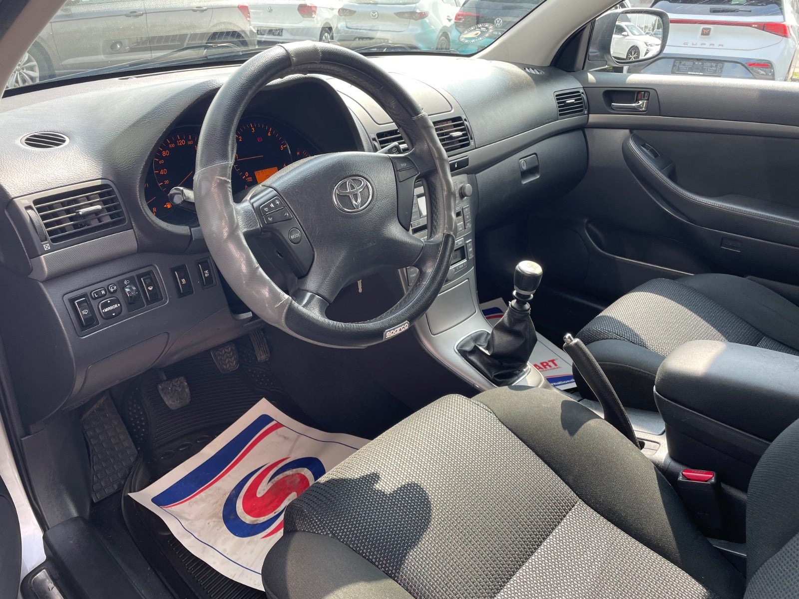 Billede af Toyota Avensis 2,0 D-4D Sol stc.