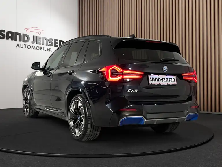 BMW iX3 Charged Plus M-Sport