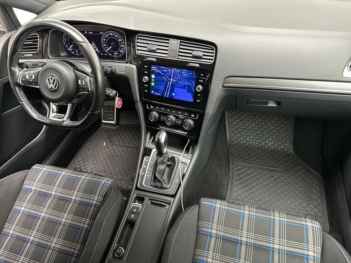 VW Golf VIII GTE DSG billede 10