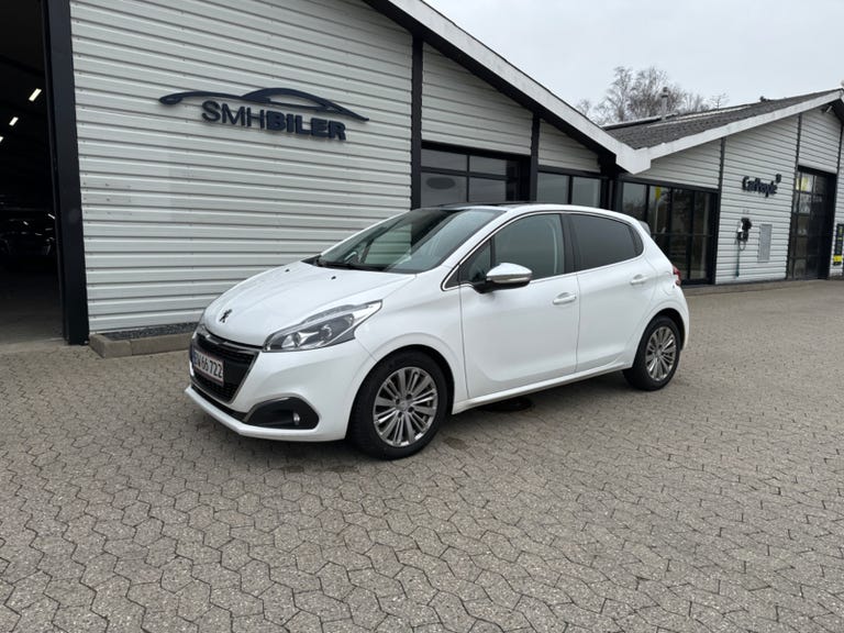 Peugeot 208 BlueHDi 100 Desire Sky