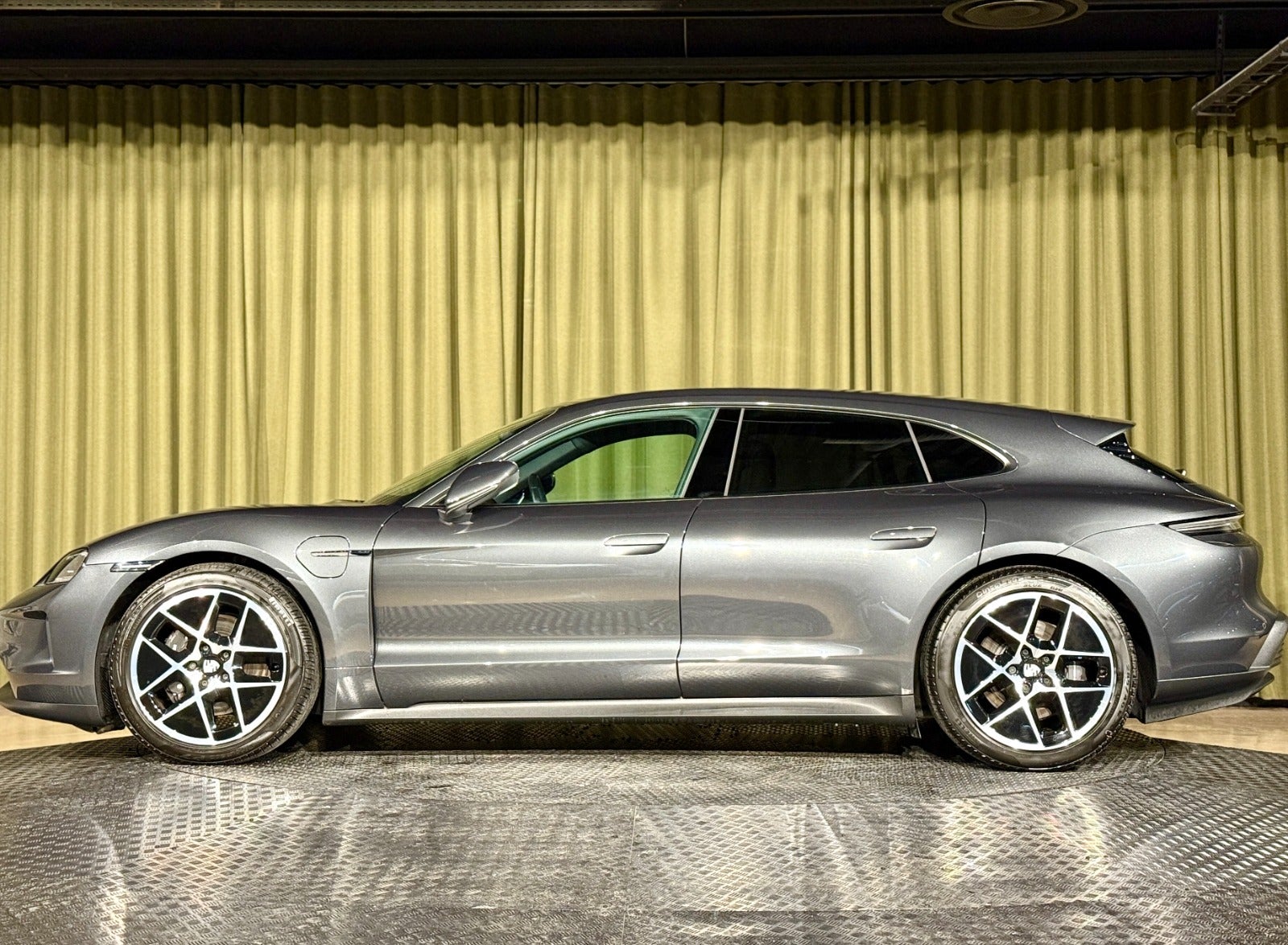 Billede af Porsche Taycan  Performance+ Sport Turismo