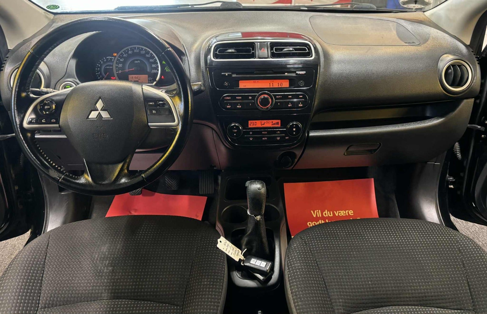 Billede af Mitsubishi Space Star 1,2 Black & White