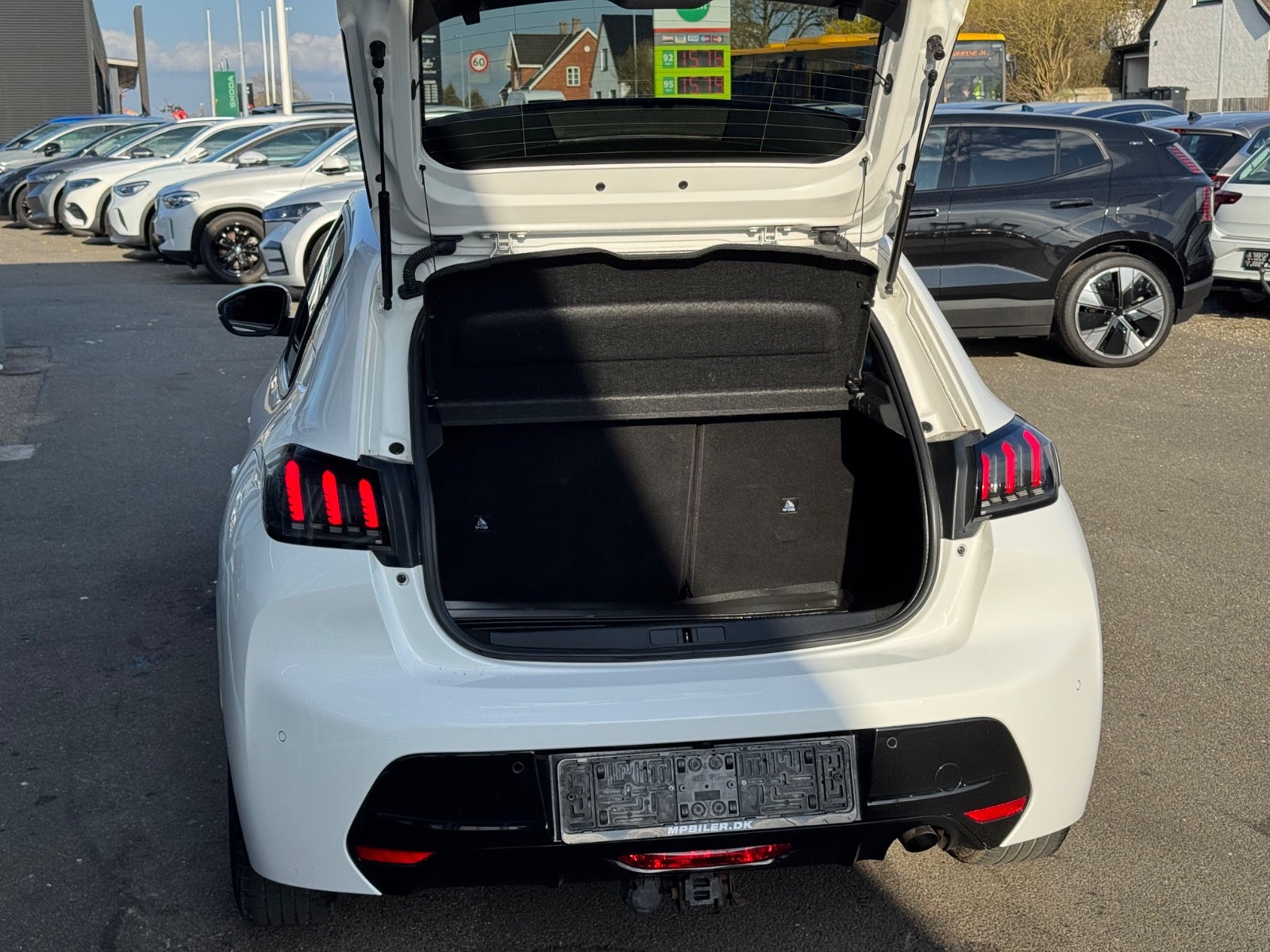 Billede af Peugeot 208 1,5 BlueHDi 100 Allure Sky