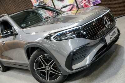 Mercedes EQB250+