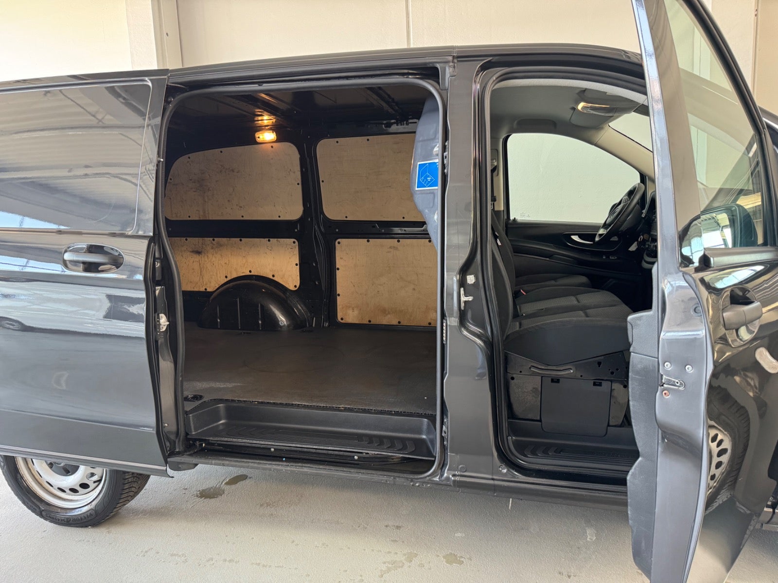 Billede af Mercedes Vito 119 2,0 CDi Kassevogn aut. L RWD