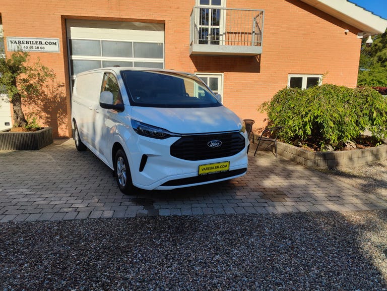 Ford Transit Custom 300L EcoBlue Limited aut.