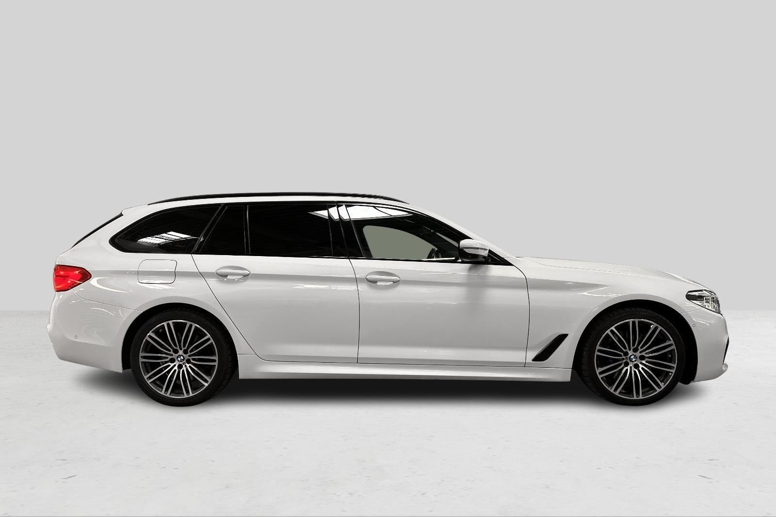 BMW 530d 3,0 Touring M-Sport xDrive aut. Van
