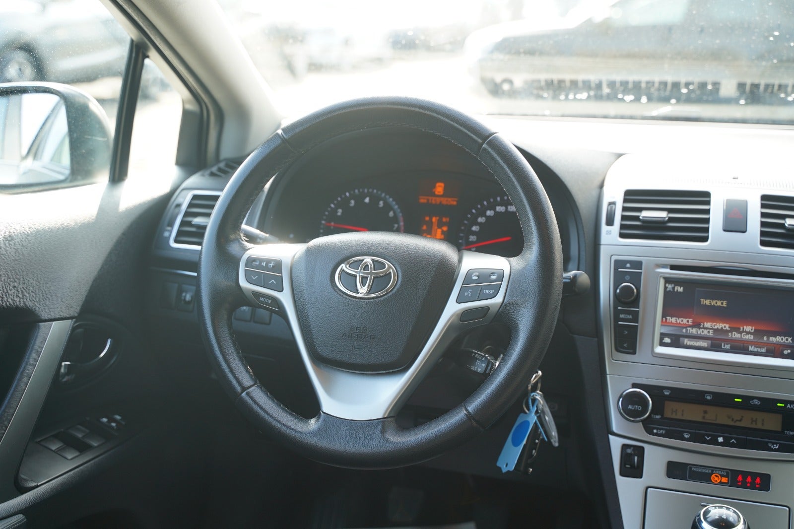 Billede af Toyota Avensis 1,8 VVT-i T2 Premium stc.