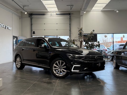 Volkswagen Passat GTE Variant DSG Benzin / El drivmiddel 95000 Km. 2021 Modelår