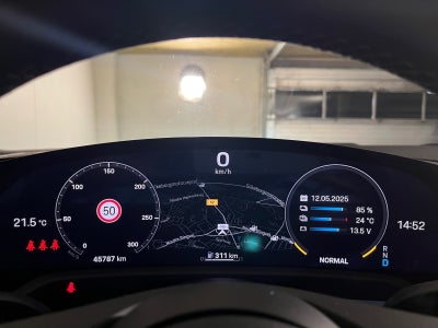 Porsche Taycan 4 Performance+ Cross Turismo