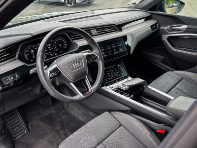 Audi e-tron Black Edition S-line quattro