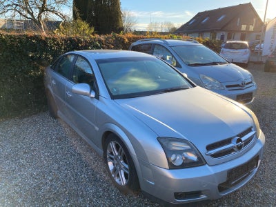 Opel Vectra 2,2 16V GTS Elegance 5d