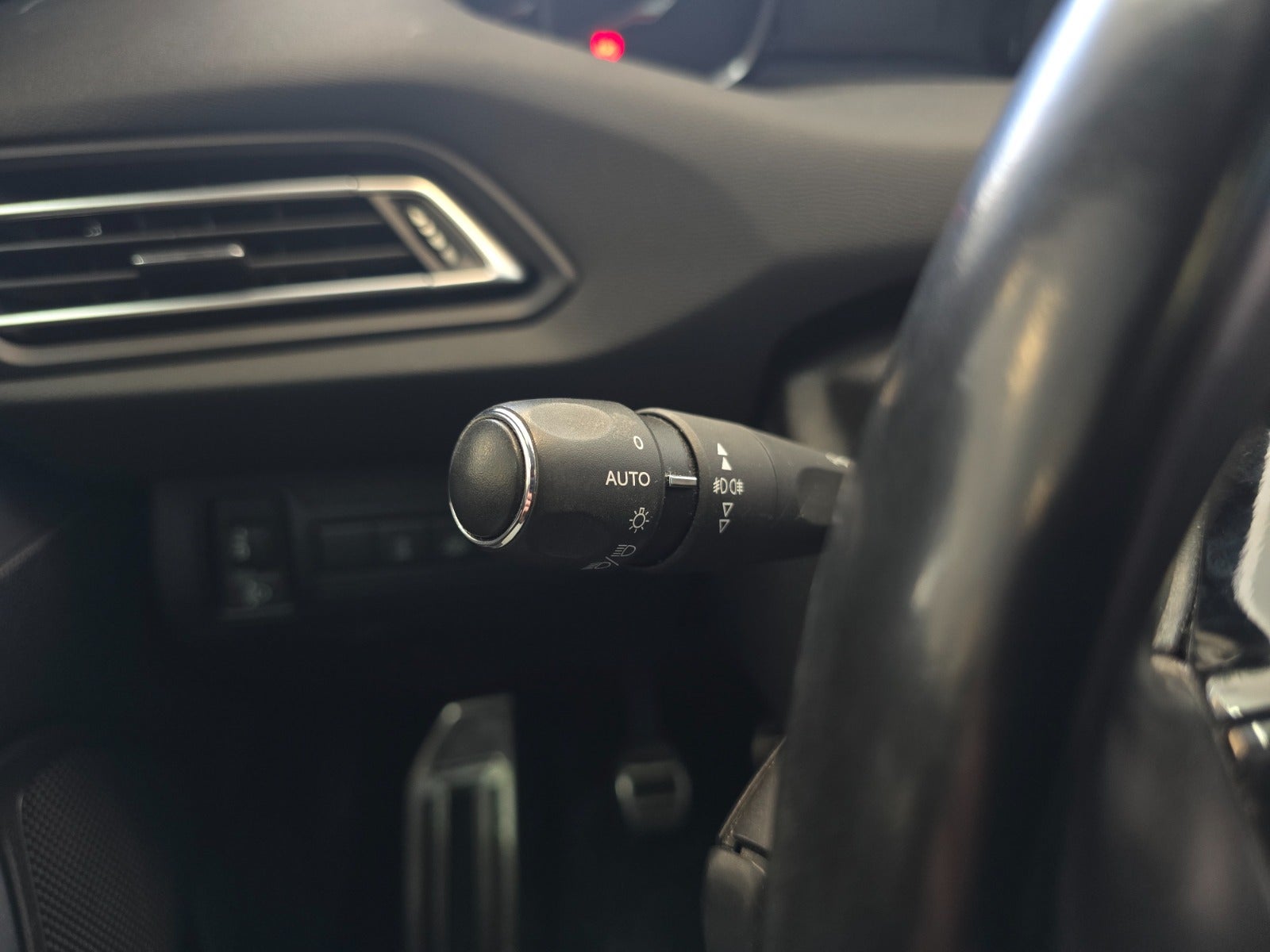 Billede af Peugeot 308 1,5 BlueHDi 130 Prestige SW