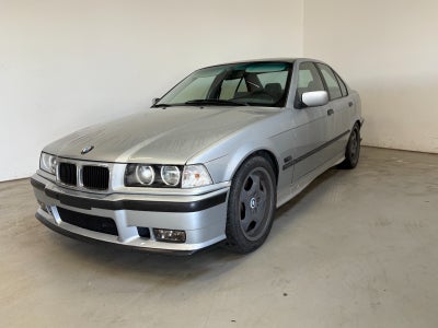 BMW 316i 1,6  4d