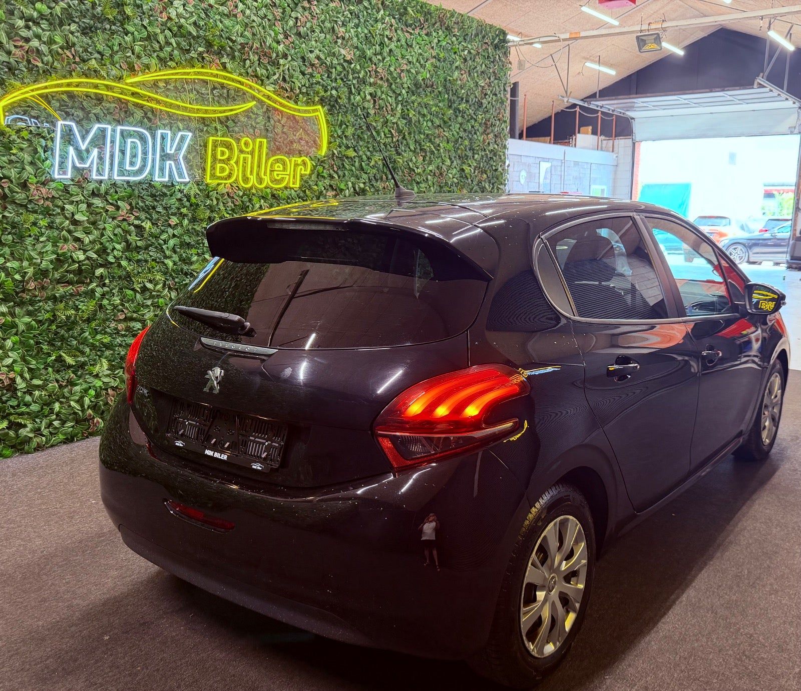 Billede af Peugeot 208 1,5 BlueHDi 100 Envy+